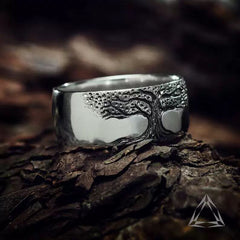 Tree of Life Ring — Retro Carved Alloy Band in Ancient Gold & Antique Silver